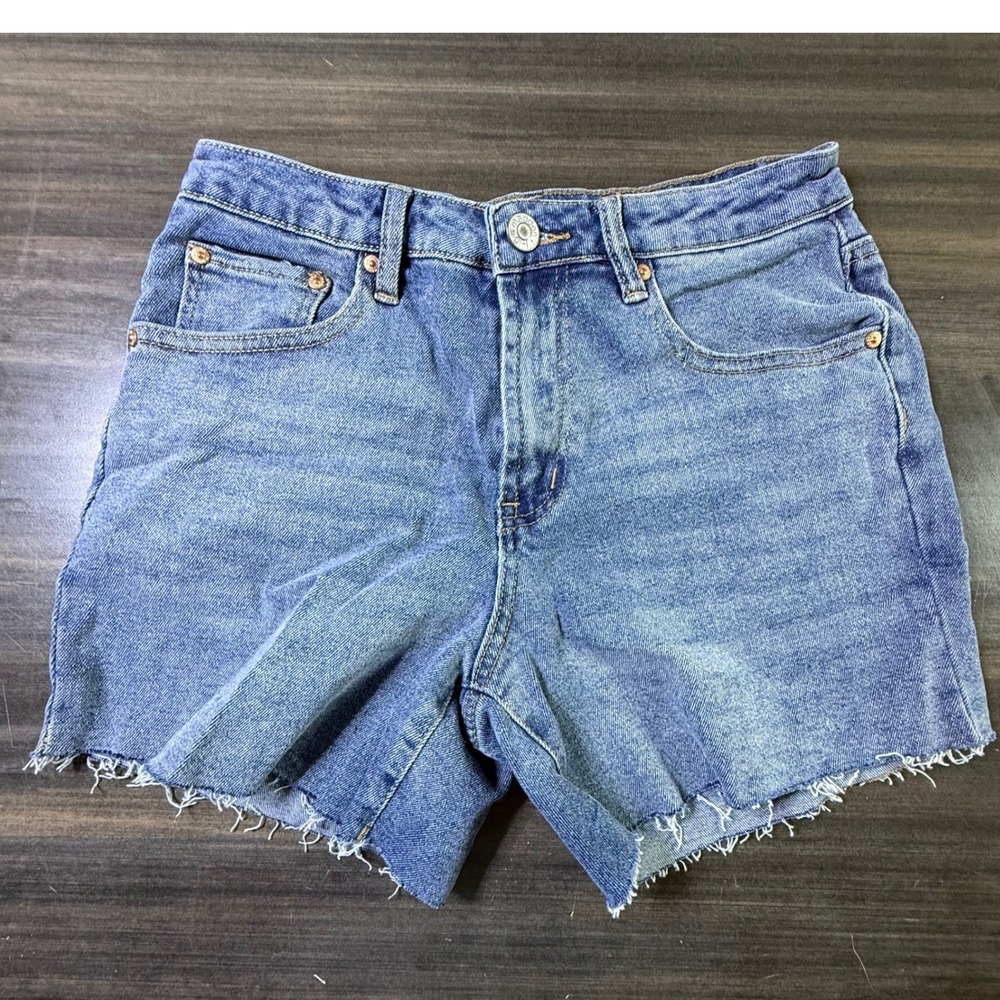 Madden Girl Denim Shorts Junior Size 7 Blue Wash Frayed Hem Casual